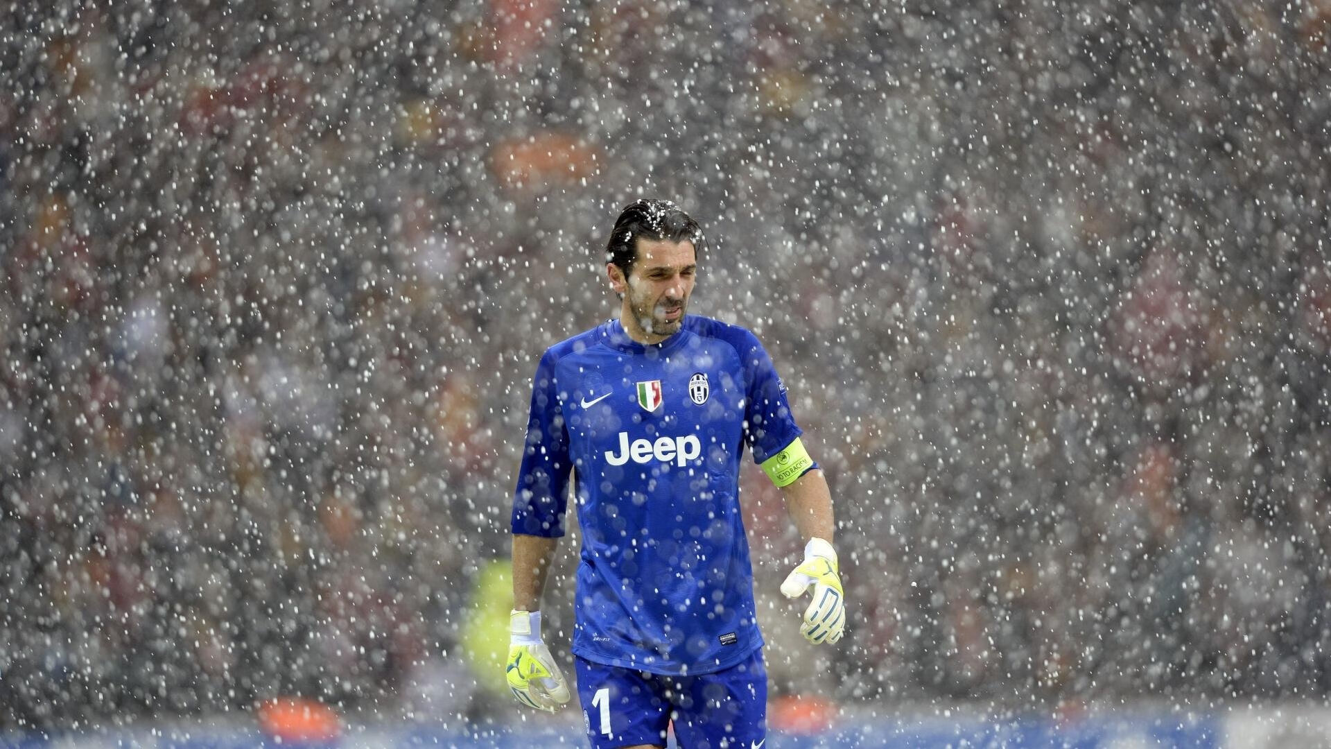 中国男篮用汗水诠释热爱，中国男篮众人谈